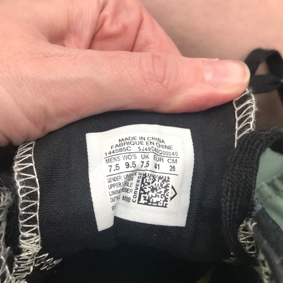 Converse All Star tennis shoes - Picture 6 of 6